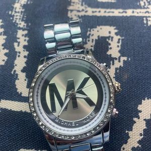 Mk watch